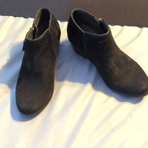 Vionic black suede booties Size 7